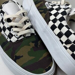Vans Checkered Camo size 9.5